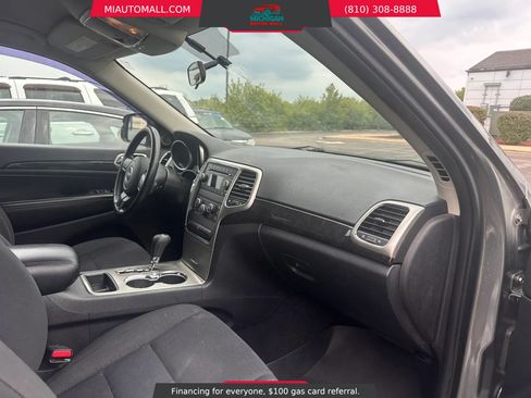 Used 2012 Jeep Grand Cherokee Laredo AWD/4WD image 13