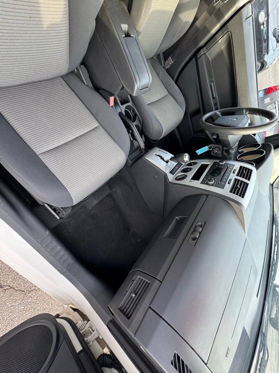 Used 2009 Dodge Caliber SXT FWD image 13