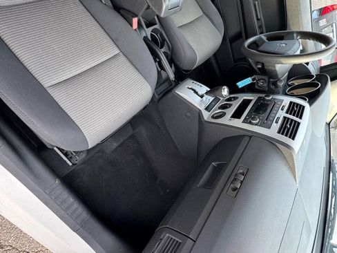 Used 2009 Dodge Caliber SXT FWD image 13