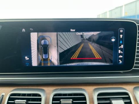 Certified 2024 Mercedes-Benz GLS 450 4MATIC image 33
