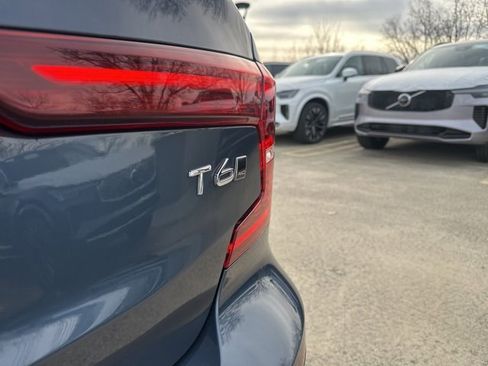 Used 2019 Volvo S60 T6 Momentum w/ Multimedia Package image 38