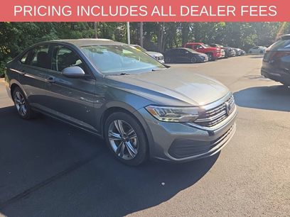 Used 2024 Volkswagen Jetta SE