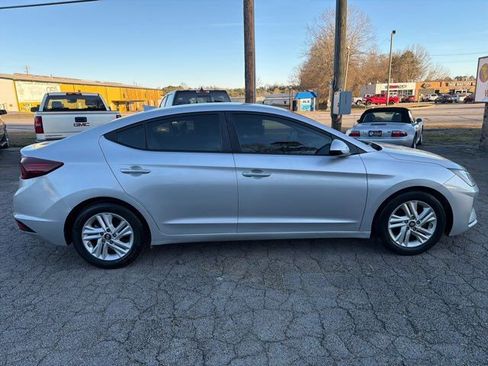 Used 2019 Hyundai Elantra SEL image 6