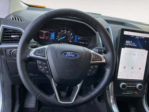 Used 2022 Ford Edge Titanium AWD/4WD image 12