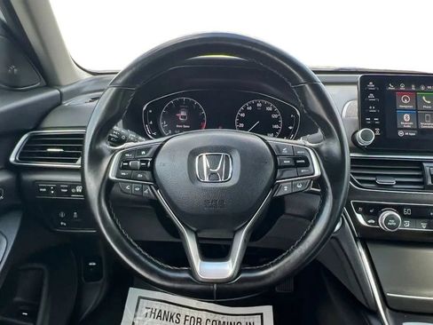 Used 2020 Honda Accord Touring image 12
