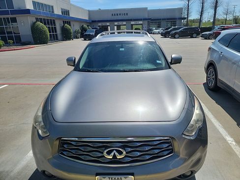 Used 2011 INFINITI FX35 2WD w/ Premium Pkg image 2