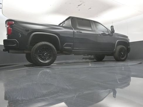 Used 2024 Chevrolet Silverado 2500 ZR2 w/ Technology Package AWD/4WD image 50