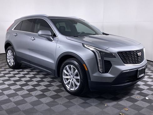 Certified 2023 Cadillac XT4 Luxury w/ Cold Weather Package image 20