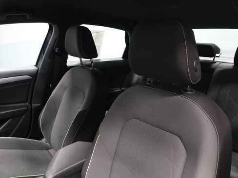 Used 2025 Volkswagen Jetta Sport FWD image 20