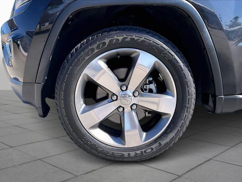 Used 2015 Jeep Grand Cherokee Limited image 11