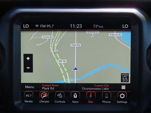 Used 2023 Jeep Wrangler Unlimited Sahara AWD/4WD image 5