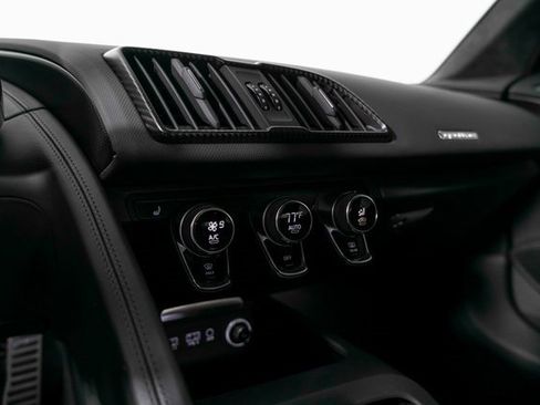 Used 2017 Audi R8 V10 plus image 19