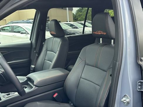 Certified 2025 Honda Passport TrailSport image 10