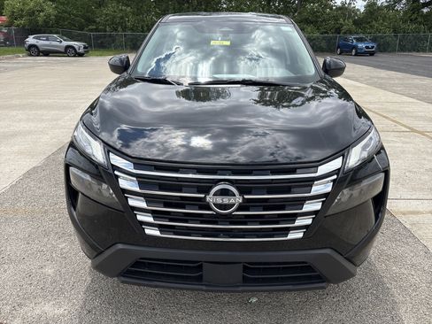 Used 2025 Nissan Rogue SV FWD image 2