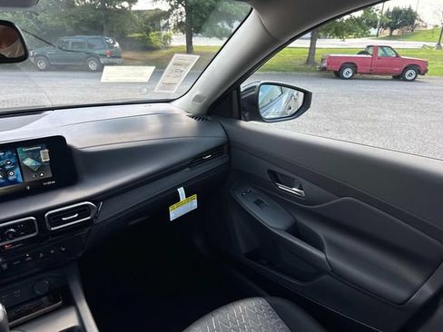 New 2027 Nissan Sentra SV w/ SV Convenience Package FWD image 17