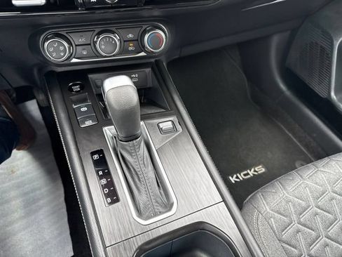 Certified 2025 Nissan Kicks SV AWD/4WD image 62