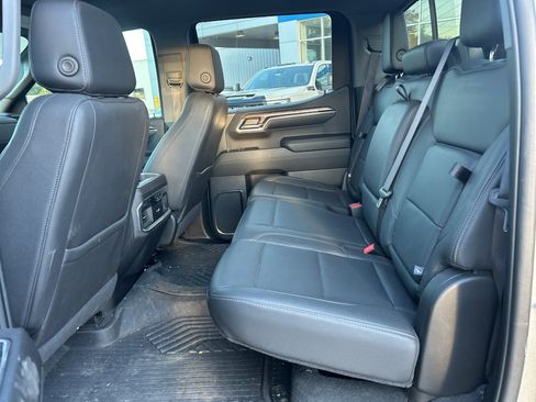 Used 2024 Chevrolet Silverado 1500 LTZ AWD/4WD image 4