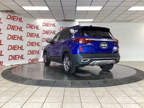 Used 2022 Kia Seltos EX AWD/4WD image 6