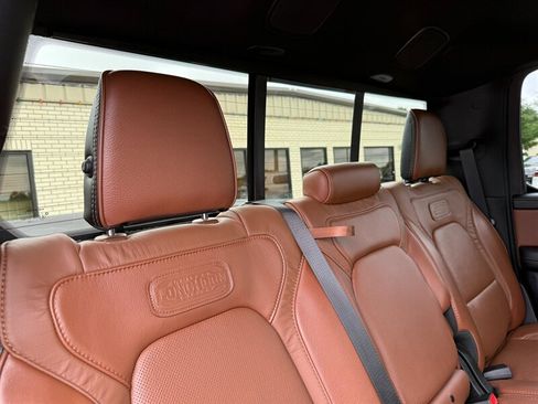 Used 2023 RAM 1500 Limited AWD/4WD image 17