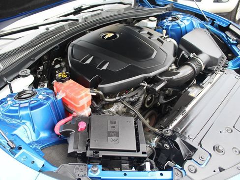 Used 2017 Chevrolet Camaro LT RWD image 33