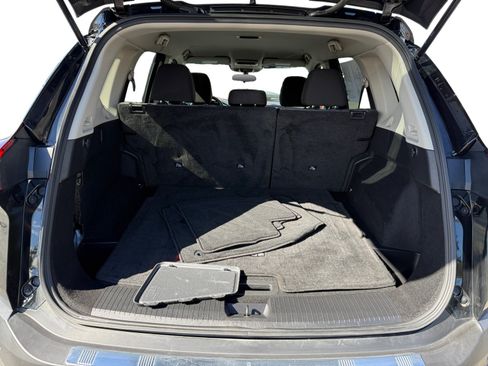 Used 2023 Nissan Rogue SV FWD image 17