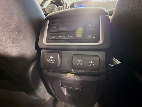 Used 2022 Subaru Ascent Touring AWD/4WD image 42