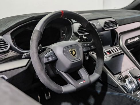 Used 2024 Lamborghini Urus Performante image 6