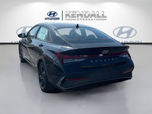 New 2026 Hyundai Elantra Sport image 4