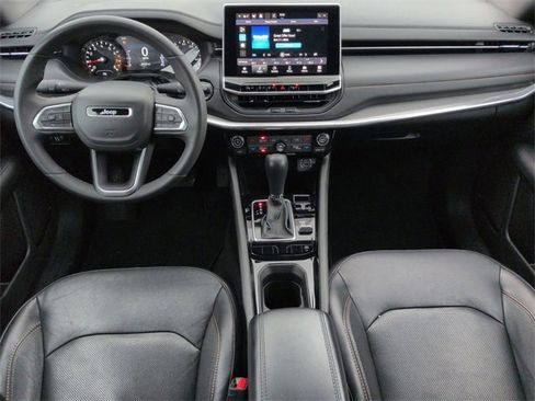 Certified 2023 Jeep Compass Limited image 27