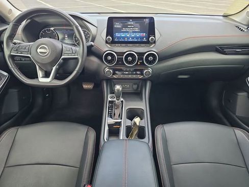 Used 2024 Nissan Sentra SR w/ SR Premium Package image 9