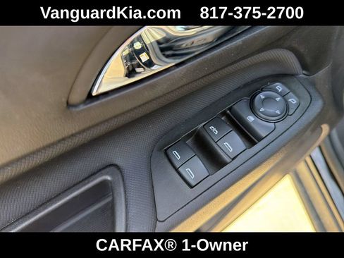 Used 2023 Chevrolet Equinox RS FWD image 17