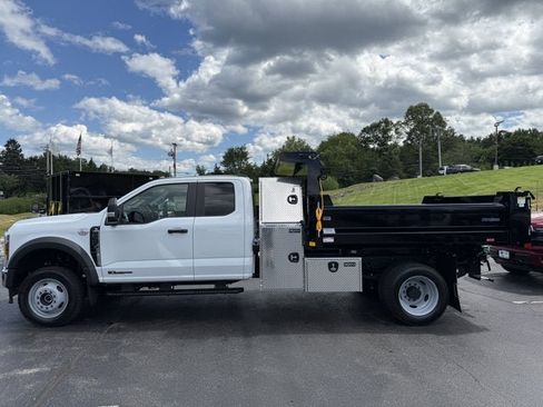 New 2026 Ford F550 4x4 Supercab Super Duty image 5