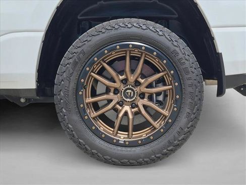 Used 2023 RAM 1500 Laramie AWD/4WD image 24