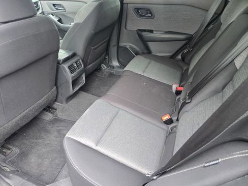 Used 2022 Nissan Rogue S FWD image 12