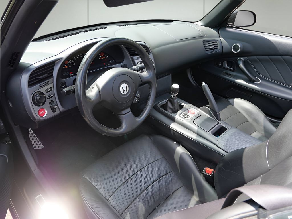 Used 2003 Honda S2000 image 10