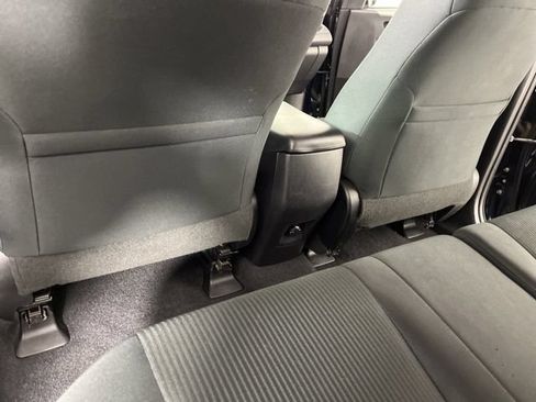 Used 2017 Toyota RAV4 LE FWD image 43