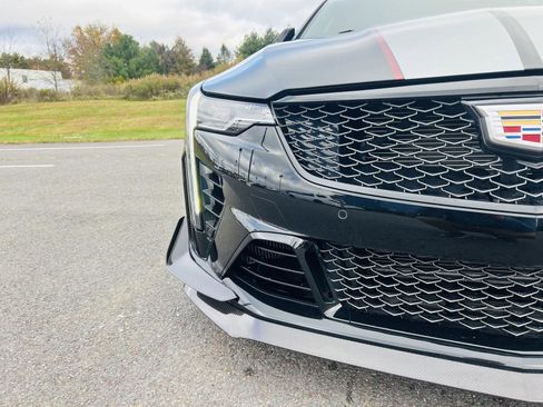 Used 2022 Cadillac CT4 V Blackwing w/ Carbon Fiber 1 Package image 10