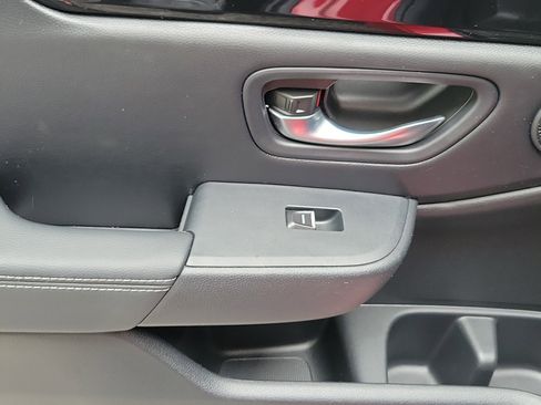 Certified 2024 Honda Pilot EX-L image 10