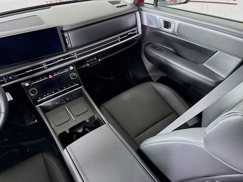 Certified 2025 Hyundai Santa Fe SEL image 26