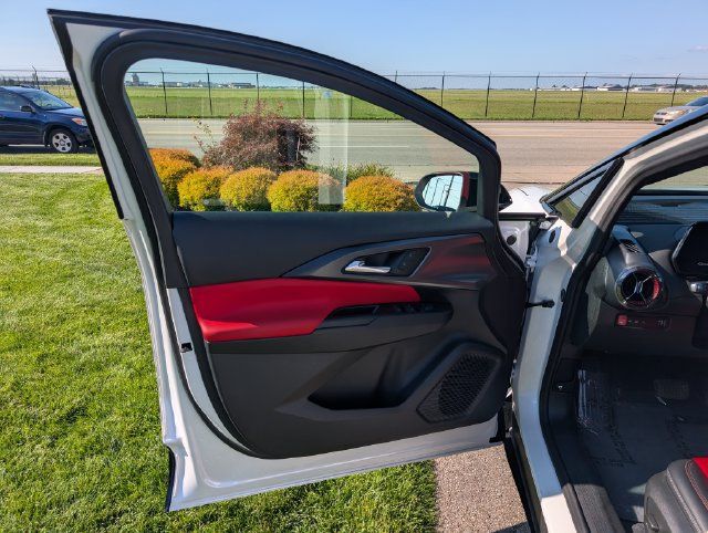 Used 2024 Chevrolet Equinox EV RS FWD image 11
