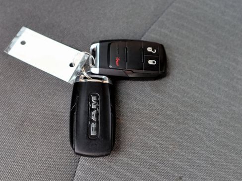 Used 2024 RAM 2500 Big Horn image 33