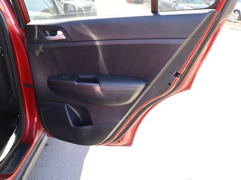 Used 2020 Kia Sportage LX image 13