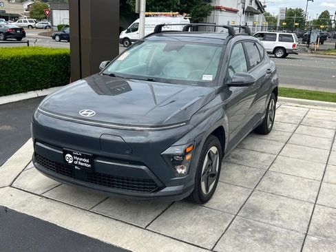 Certified 2024 Hyundai Kona SEL FWD image 3