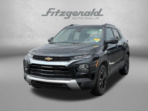 Used 2023 Chevrolet TrailBlazer LT AWD/4WD image 3