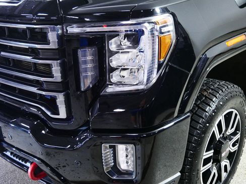 Certified 2022 GMC Sierra 3500 AT4 w/ AT4 Premium Plus Package AWD/4WD image 16