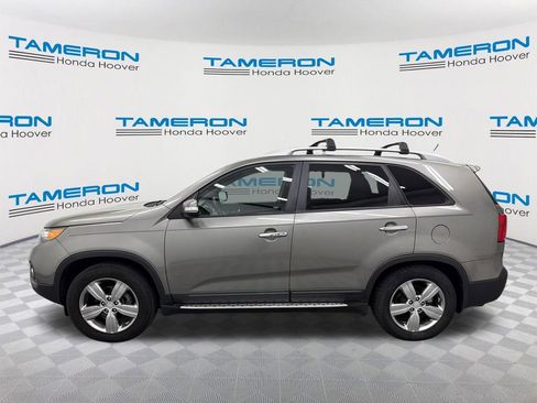 Used 2013 Kia Sorento EX w/ EX V6 Premium Pkg image 2