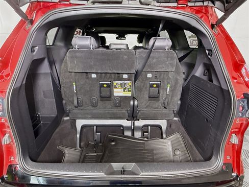Certified 2022 Toyota Sienna XSE image 32