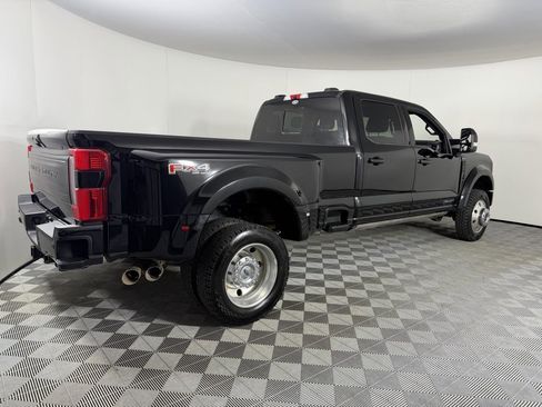 Used 2025 Ford F450 Platinum w/ FX4 Off-Road Package image 7