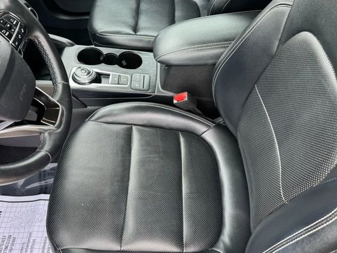 Used 2022 Ford Escape SEL w/ Technology Package FWD image 20
