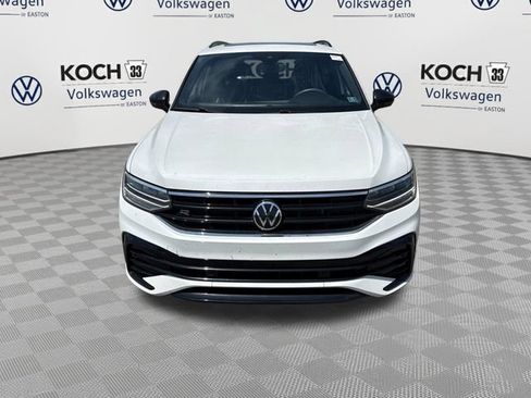 Used 2024 Volkswagen Tiguan SE R-Line AWD/4WD image 2